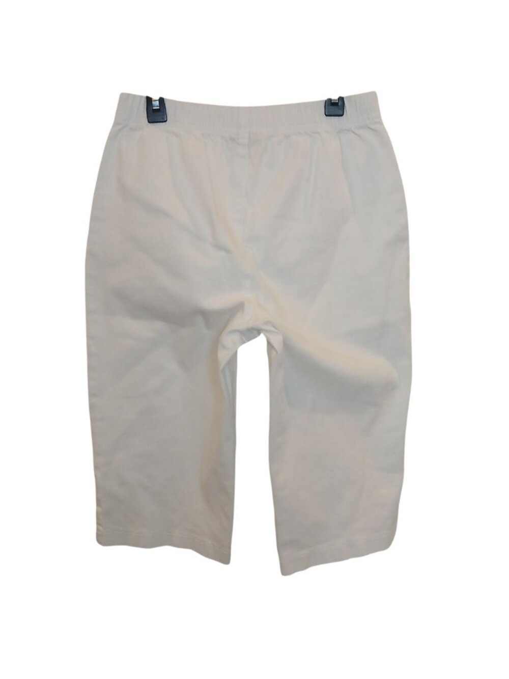 Croft & Barrow Womens White Petite 8P Bermuda Shorts With Button Accents #I-8 - Picture 2 of 8